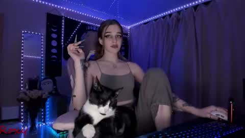Roxy online show from July 27, 5:29 pm