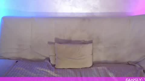 Nicole  Thomas  Dave online show from August 6, 7:35 pm