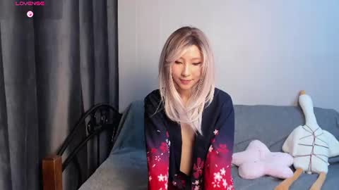 Mia online show from August 3, 12:17 am
