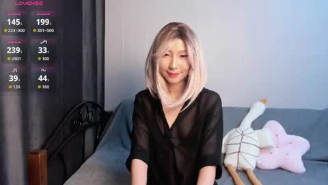 Mia online show from August 14, 2:59 am