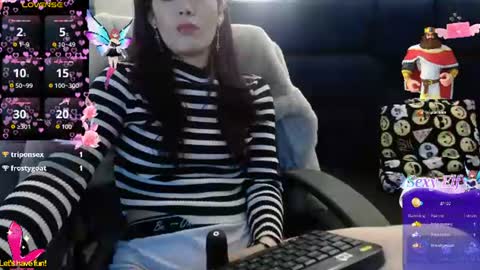 Yuyi online show from August 10, 2:07 pm