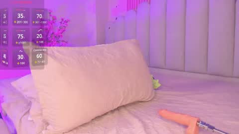  Zoe  online show from August 11, 7:49 pm