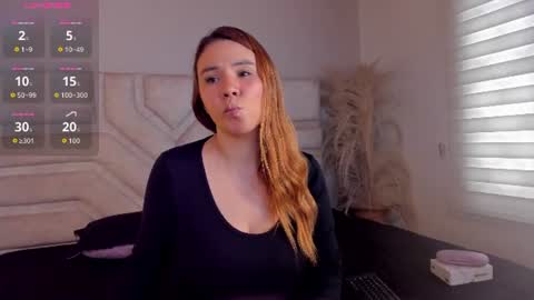 Zoe  online show from August 7, 1:00 pm