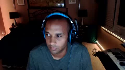papacito online show from August 14, 3:43 am