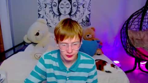 Kris Michael online show from July 29, 4:03 pm
