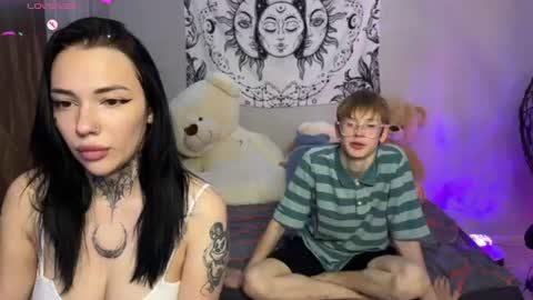 Kris Michael online show from August 4, 6:38 pm