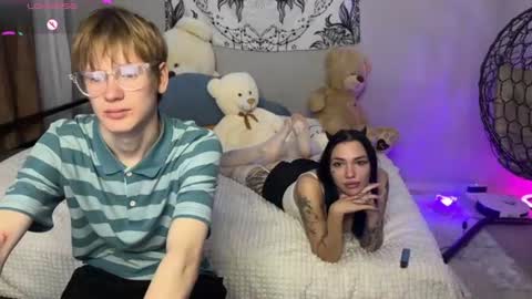 Kris Michael online show from August 10, 9:38 pm