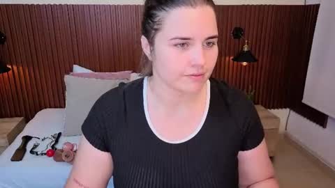 Abby Lee  online show from August 3, 6:59 pm