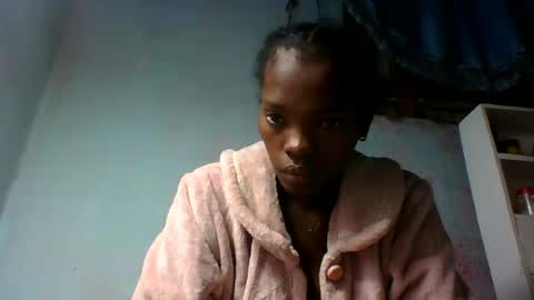 aadienne online show from August 9, 8:54 pm
