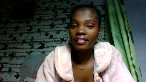 aadienne online show from August 10, 8:16 am