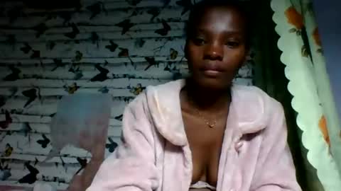 aadienne online show from August 10, 2:29 pm
