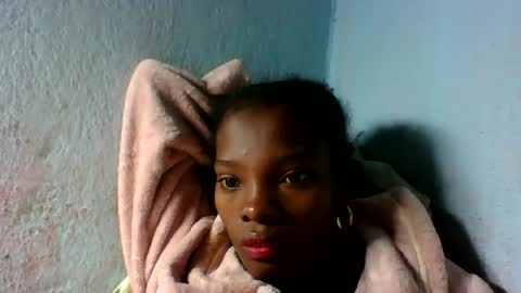 aadienne online show from August 10, 8:32 pm