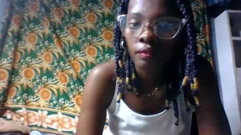 aadienne online show from August 12, 3:36 pm