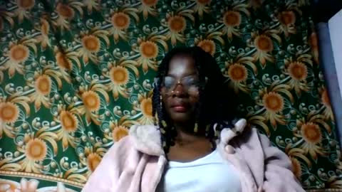 aadienne online show from August 12, 5:37 pm
