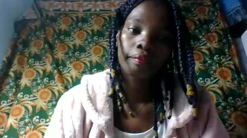 aadienne online show from August 13, 5:43 am