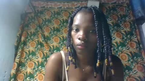 aadienne online show from August 14, 9:35 am