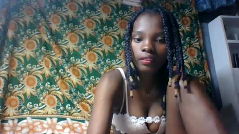 aadienne online show from August 14, 12:53 pm