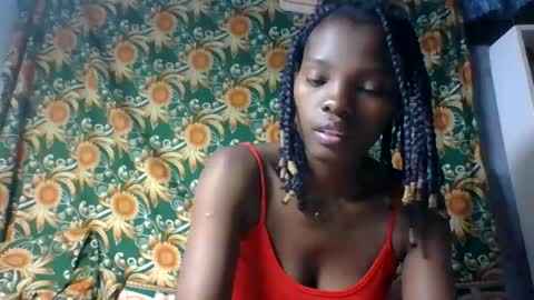 aadienne online show from August 15, 11:47 am