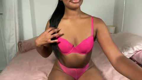 aaliyahvalencia online show from June 24, 12:29 pm