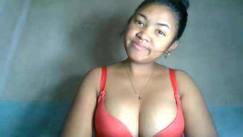 aariciah online show from August 2, 1:34 am