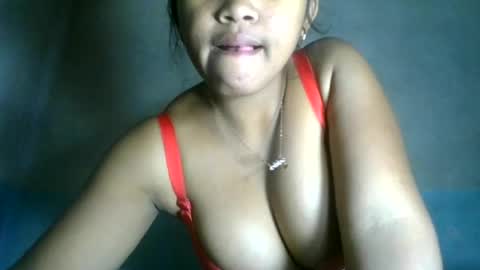 aariciah online show from August 2, 4:19 am