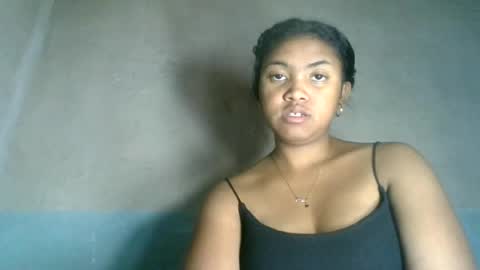 aariciah online show from August 6, 12:26 pm