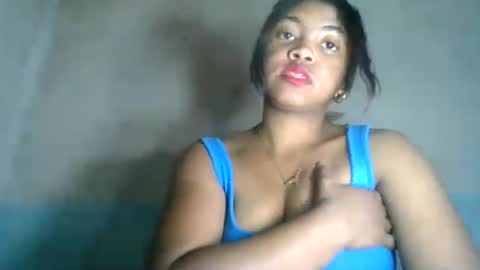 aariciah online show from August 10, 10:27 am