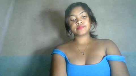 aariciah online show from August 10, 11:33 am