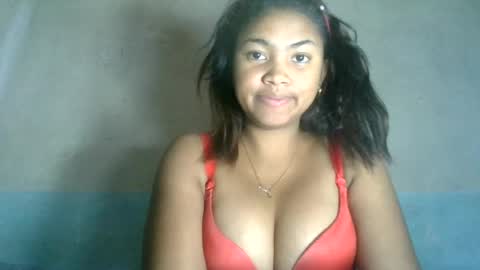 aariciah online show from August 11, 7:54 am