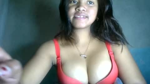 aariciah online show from August 13, 7:11 am