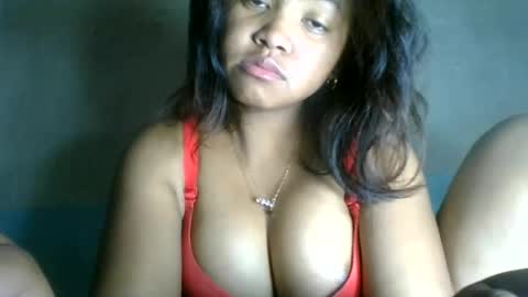 aariciah online show from August 13, 11:57 am