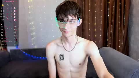 Aaron Bang online show from July 29, 11:01 pm