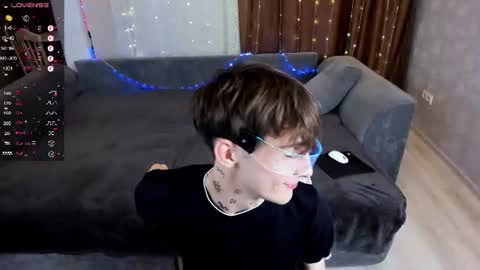 Aaron Bang online show from July 30, 12:07 am