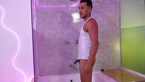 Aaron  online show from August 7, 4:34 am