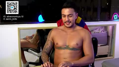 Aaron  online show from August 12, 6:49 am