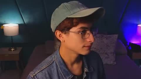 aaron_eze online show from August 5, 12:36 pm