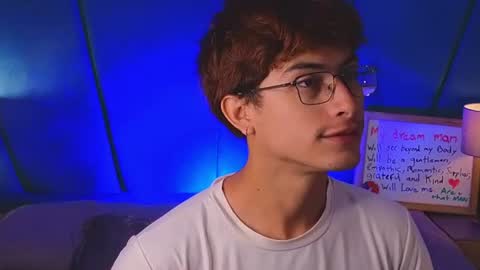 aaron_eze online show from August 9, 12:50 pm