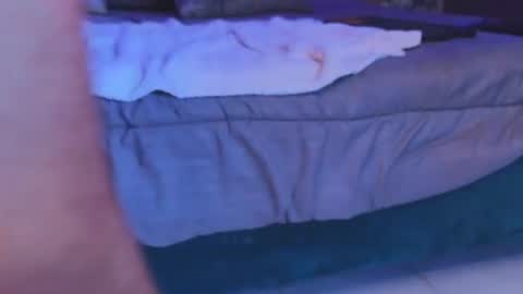 aaron_eze online show from August 9, 7:37 pm