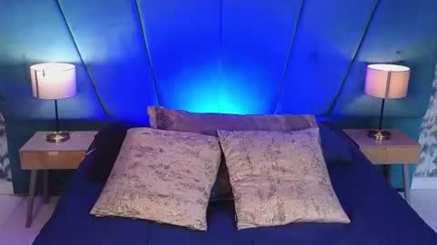 aaron_eze online show from August 13, 12:41 pm