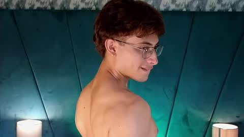 aaron_eze online show from August 14, 7:06 pm