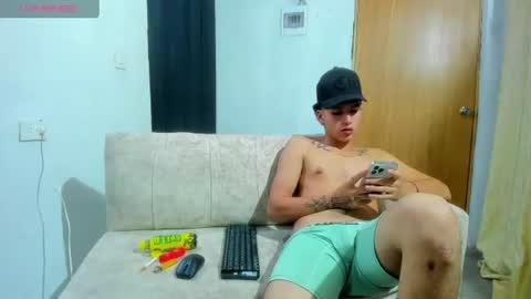 aaron_mercury online show from July 26, 6:18 am