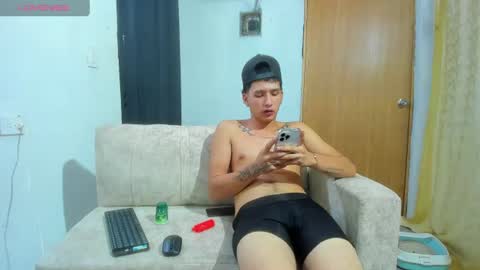 aaron_mercury online show from July 27, 5:35 am