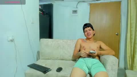 aaron_mercury online show from August 9, 3:18 am
