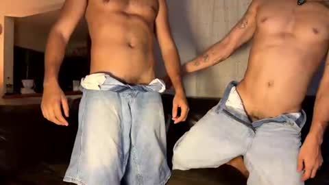aaron_wheel online show from August 9, 2:23 am