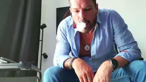 Aaron online show from August 2, 5:58 am