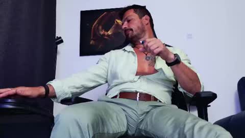 Aaron online show from August 10, 6:31 pm