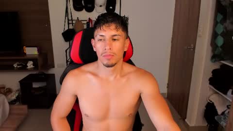 AARON  online show from August 4, 3:36 am