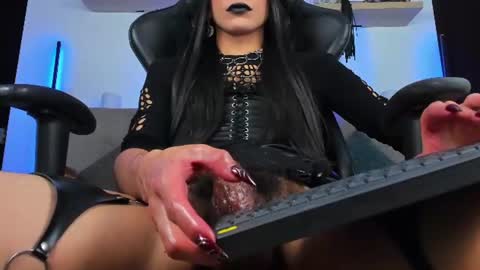 Abbigail online show from August 6, 4:50 pm