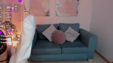 Abby  online show from August 17, 9:20 pm