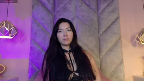 Abby Collins  online show from August 5, 12:25 pm